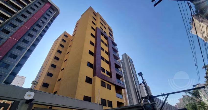 Apartamento em andar alto recebendo sol da manhã à Venda no bairro Cambuí, Campinas.