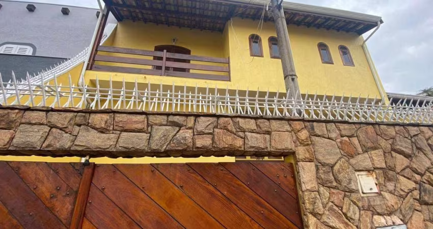 Casa de Rua a Venda Jardim Aurelia.
