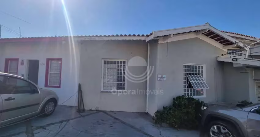 Casa comercial à venda em ponto estratégico do bairro jardim guanabara.