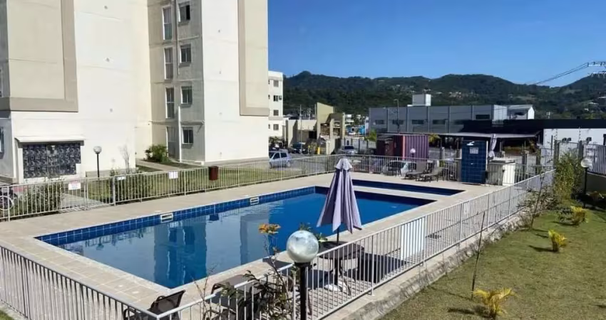 Apartamento com 2 quartos para alugar na Rua Sebastião Alzemiro dos Santos, 2100, Bela Vista, Palhoça