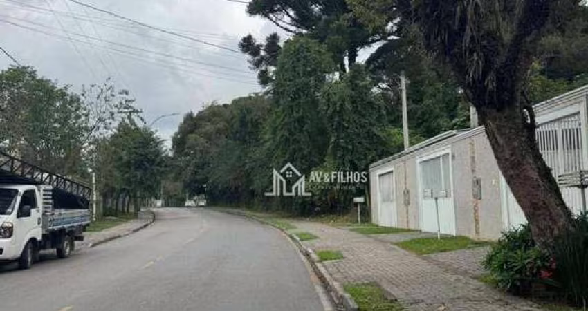 Terreno de condomínio na Rua Reinaldo Meira