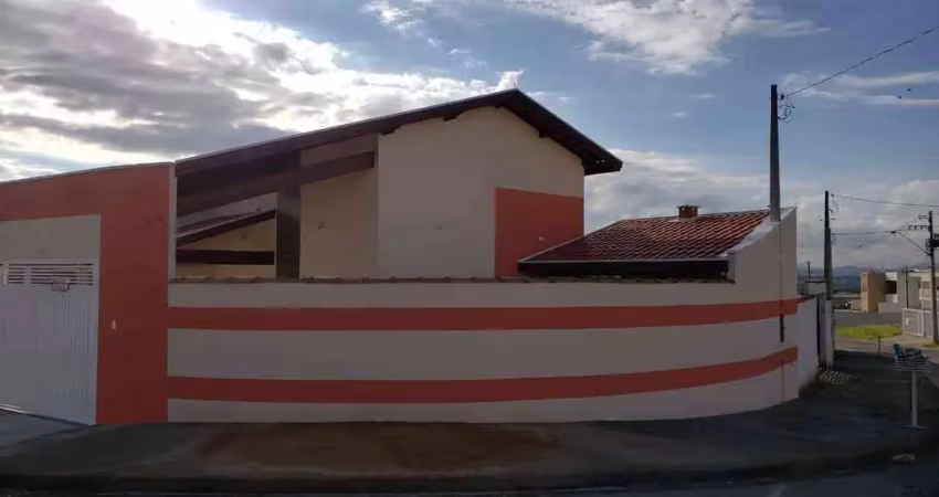 Casa com 3 quartos à venda no Residencial COOPEMI I, Guaratinguetá 