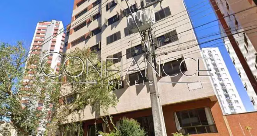 Casa com 3 quartos para alugar na Rua Maximino Zanon, 541, Bacacheri, Curitiba