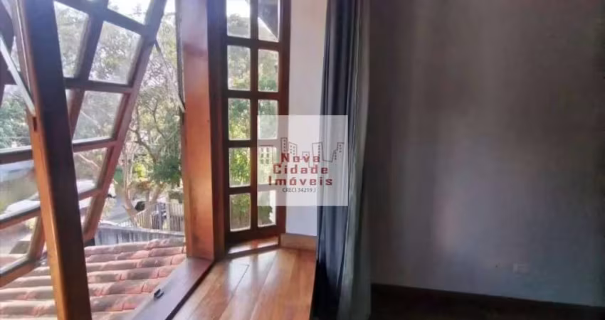 Cotia! Casa em condomínio com 2 quartos, 1 vaga e quintal à venda - CA2796