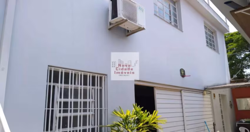 Brooklin! Sobrado reformado c/ 230 m² (3 dorms e 2 suítes) e 4 vagas - 8147079