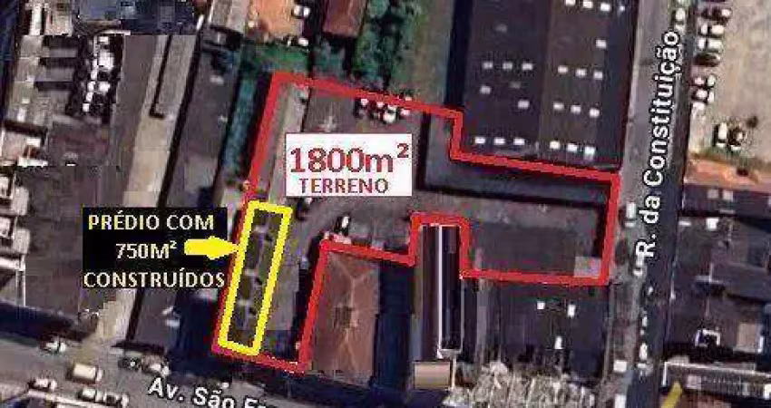 MARAVILHOSO IMOVEL COMERCIAL com TERRENO DE 1800m² de ÁERA &amp; PRÉDIO  com 750m² CONSTRUÍDOS - TOTALIZANDO 2300 METROS - VENDA - LOCAÇÃO - CENTRO/SANTOS