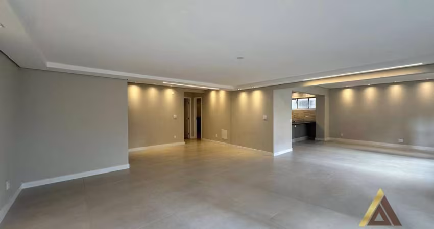 MARAVILHOSO AP. ALTO PADRÃO NA VILA RICA COM 220m² ÚTEIS - 03 SUÍTES - 03 VAGAS - 05 W.C - REFORMADO