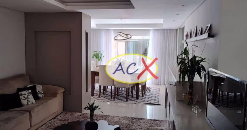 Sobrado com 4 dormitórios à venda, 240 m² por R$ 1.180.000,00 - Novo Mundo - Curitiba/PR