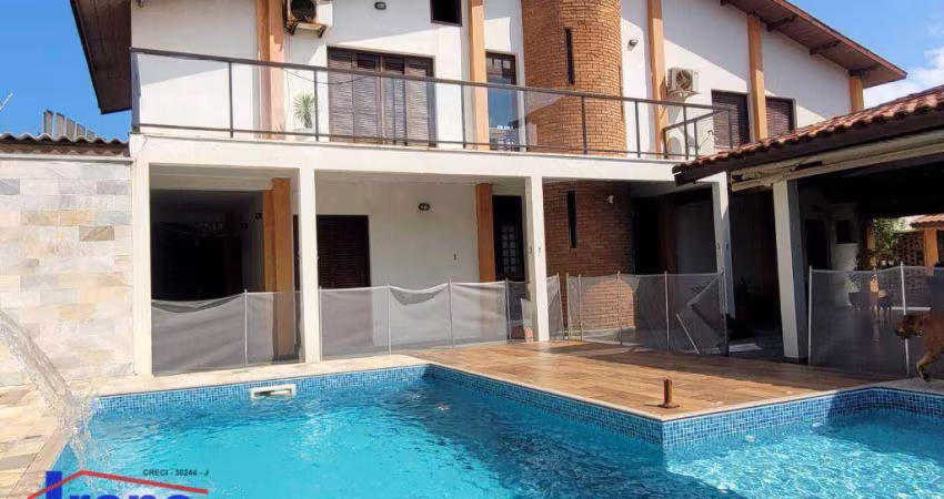 Sobrado com 4 dormitórios à venda, 239 m² por R$ 700.000,00 - Suarão - Itanhaém/SP