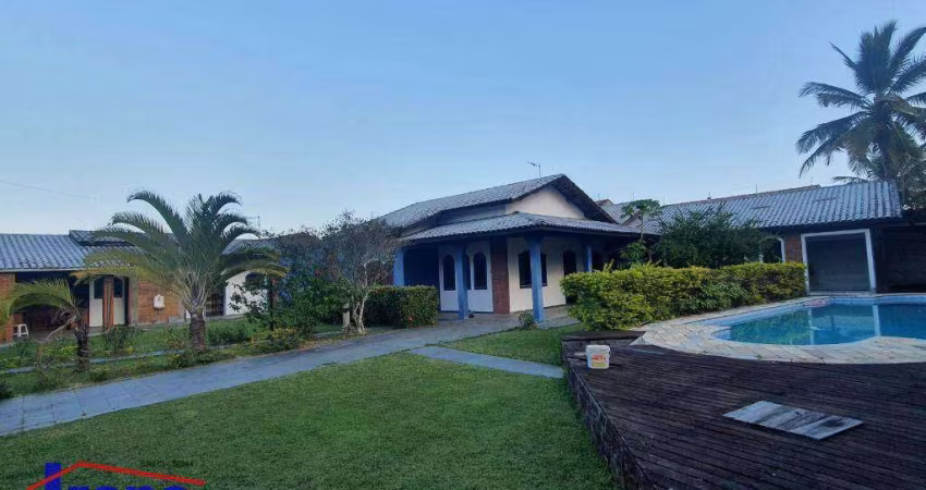 Casa com 4 dormitórios à venda, 266 m² por R$ 550.000,00 - Jardim Jamaica - Itanhaém/SP