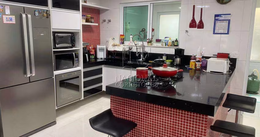 Sobrado com 3 dormitórios à venda, 303 m² por R$ 1.200.000,00 - Vila Curuçá - Santo André/SP