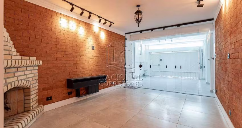 Sobrado à venda, 3 quartos, 3 suítes, 2 vagas, Vila Scarpelli - Santo André/SP