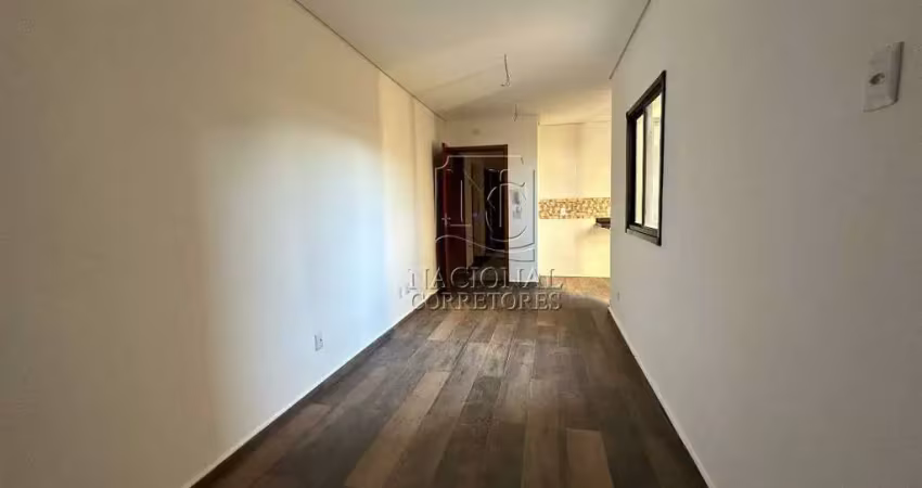 Apartamento com 2 dormitórios, 1 suíte e varanda - vila vitória, santo andré