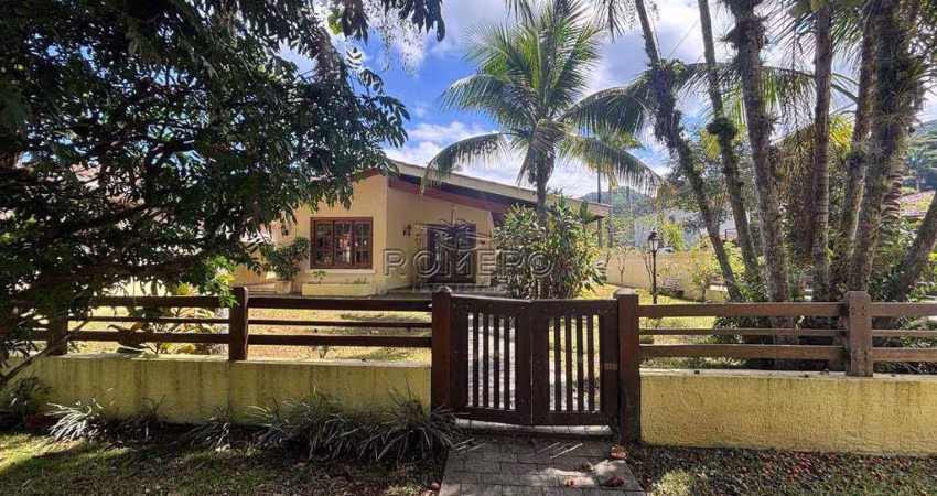 Casa com 4 quartos, Praia do Lázaro, Ubatuba - R$ 1.7 mi, Cod: 2574