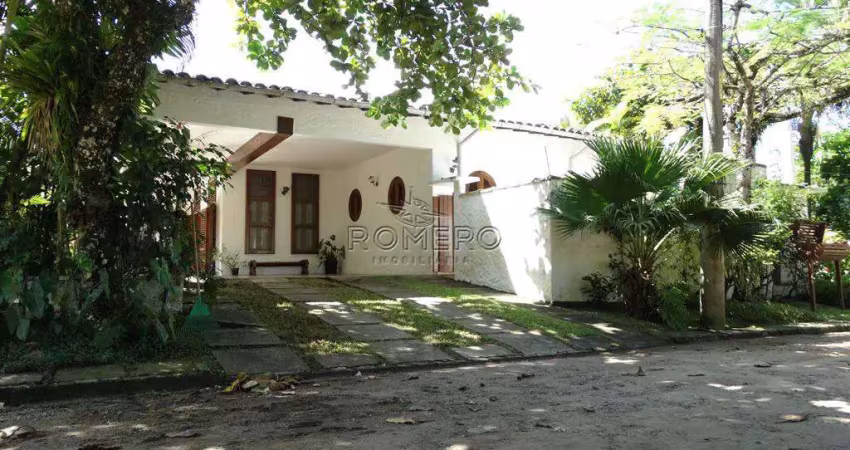 Casa com 4 quartos, praia do lázaro, ubatuba - r$ 2 mi, cod: 693