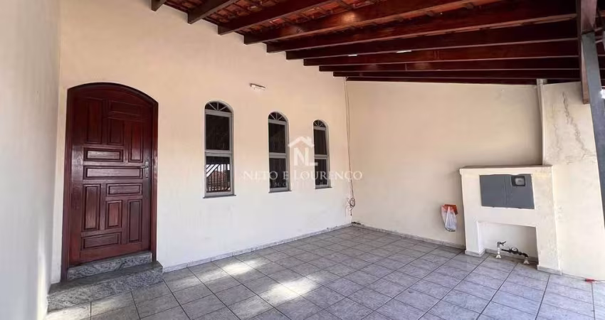 Casa à venda no Jardim Mirante em Várzea Paulista com 3 dormitórios, suíte, espaço gourmet e financ