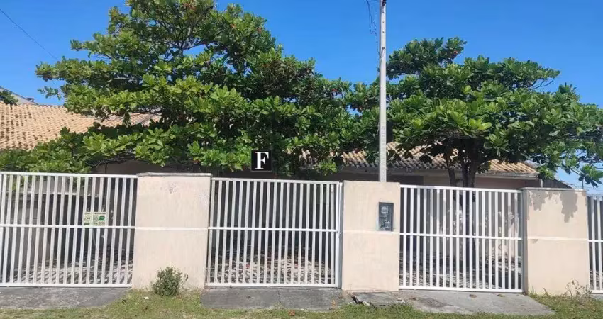 Casa perto do mar em Matinhos