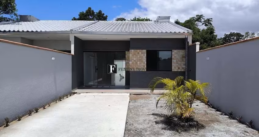Casa com piscina e suíte em Matinhos