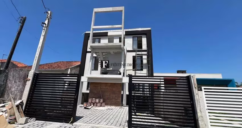 Cobertura duplex de alto padrão com vista Mar