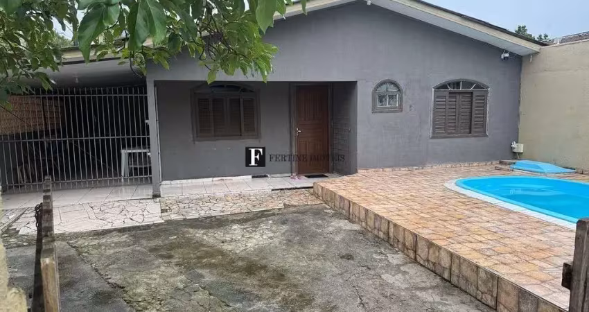 Casa em Matinhos com Piscina e 3 quartos