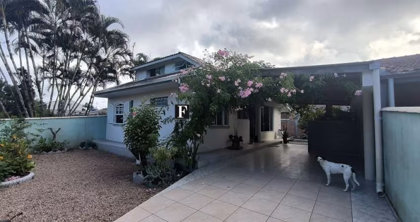 Casa com ático em Pontal do Paraná