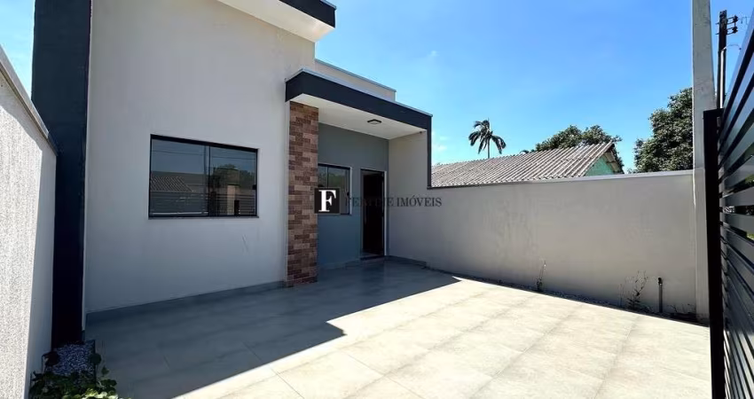 Casa com suíte em região de moradores