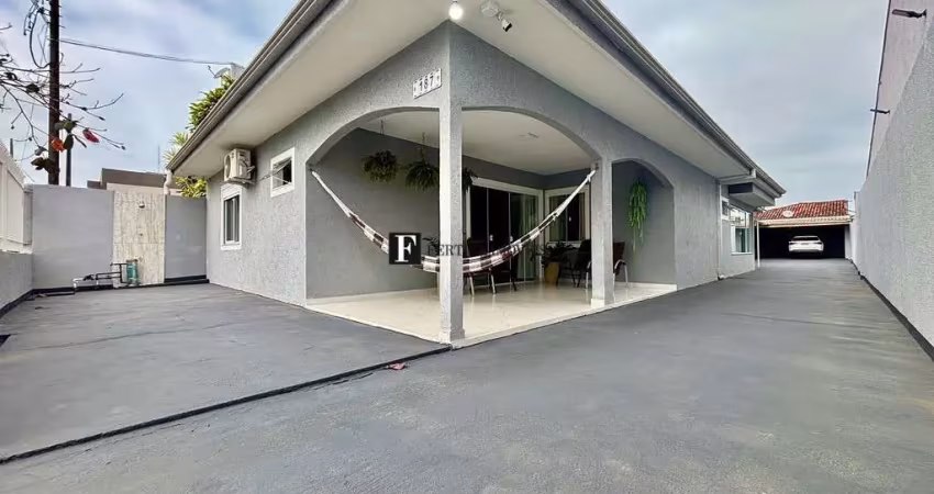 Casa com 5 quartos à venda na Rua Projetada, 55, Praia de Leste, Pontal do Paraná