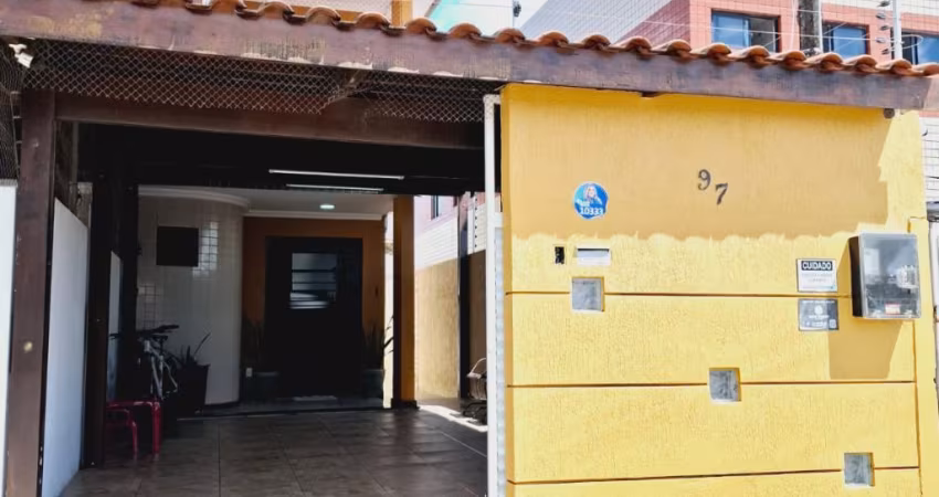 Casa duplex 3 quartos