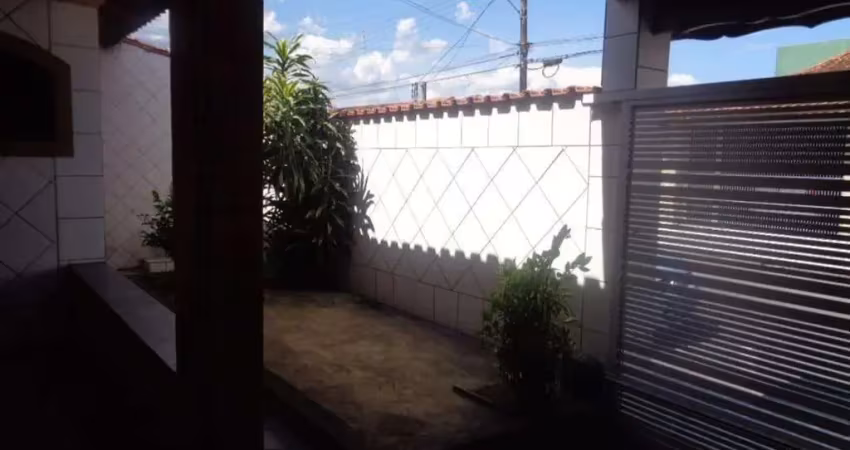 Casa para venda em itanhaém, jardim anchieta, 3 dormitórios, 1 suíte, 1 banheiro, 2 vagas