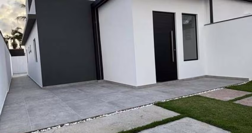 Casa para Venda em Itanhaém, Regina, 2 dormitórios, 2 suítes, 1 banheiro, 2 vagas