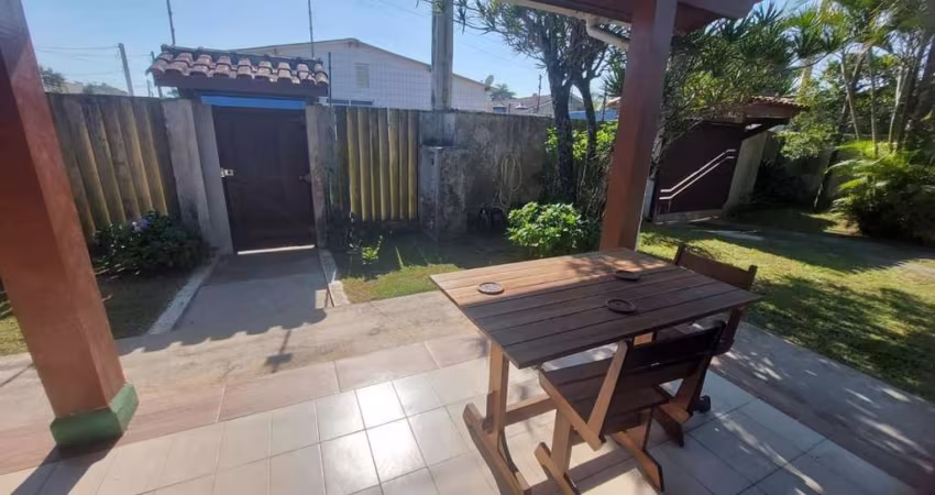 Casa para Venda em Itanhaém, Jardim Suarão, 4 dormitórios, 1 suíte, 2 banheiros, 10 vagas