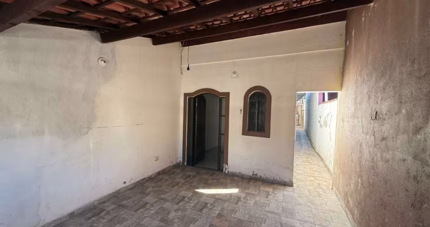 Casa para Venda em Itanhaém, Belas Artes, 2 dormitórios, 1 suíte, 1 banheiro, 1 vaga