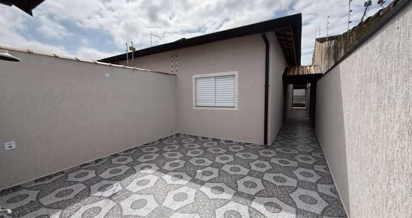 Casa para Venda em Itanhaém, Grandesp, 2 dormitórios, 1 suíte, 1 vaga