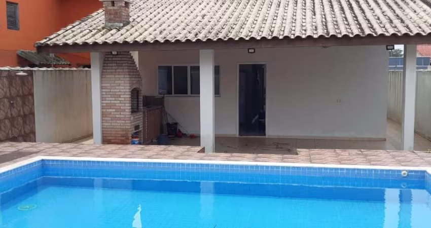 Casa para Venda em Peruíbe, Maria Helena Novaes, 3 dormitórios, 1 suíte, 1 banheiro, 2 vagas