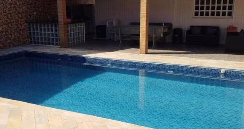 Casa para Venda em Itanhaém, Jardim Suarão, 3 dormitórios, 1 suíte, 1 banheiro, 5 vagas