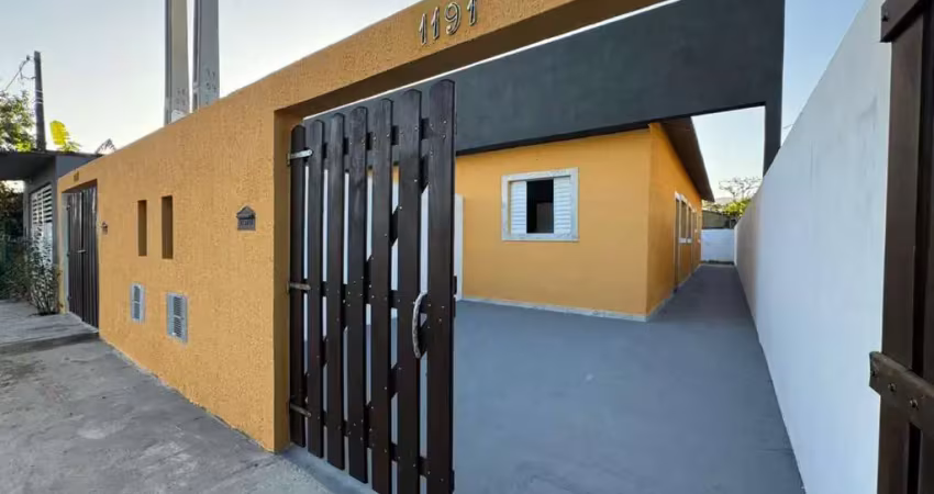 Casa para venda em itanhaém, jardim suarão, 2 dormitórios, 1 suíte, 1 banheiro, 2 vagas