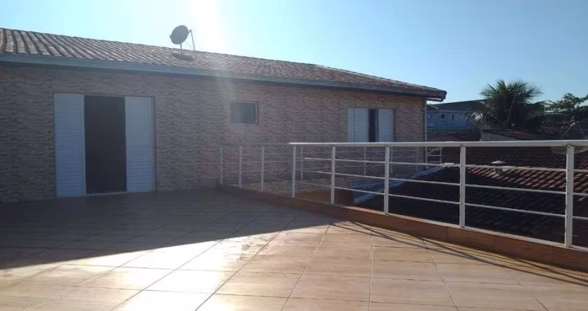 Casa para Venda em Itanhaém, Belas Artes, 3 dormitórios, 1 suíte, 1 banheiro, 6 vagas