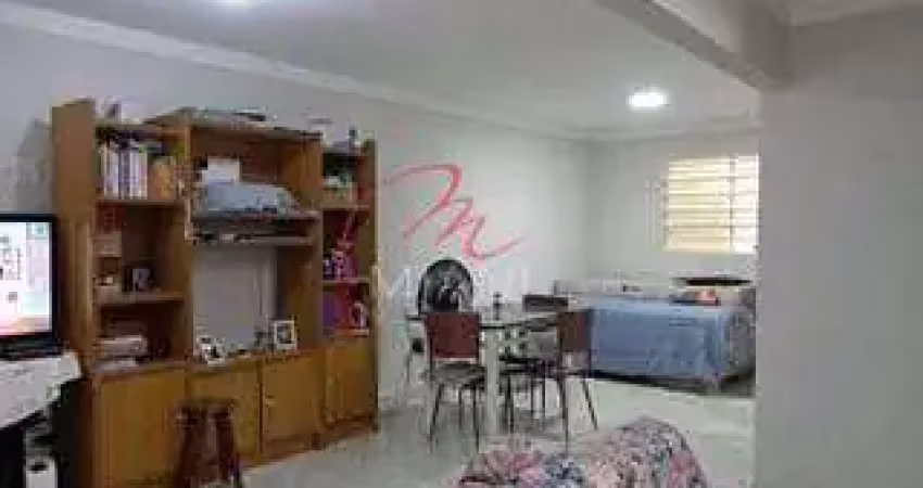 Sobrado à venda com 125m², 4 quartos, 2 suítes, 2 vagas de garagem na vila universitária
