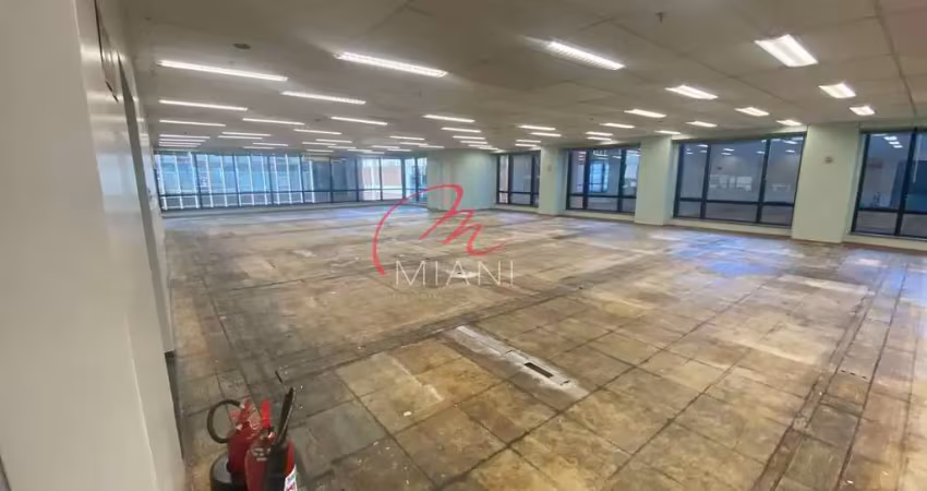 Conjunto comercial para locação no cerqueira césar com 437m², 4 banheiros e 10 vagas de garagem