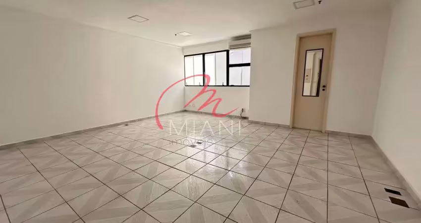 Conjunto comercial para locação na indianópolis com 36.56m², 2 banheiros e 1 vaga de garagem - próx