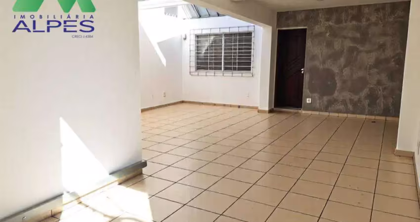 Sobrado com 3 dormitórios à venda, 145 m² por r$ 590.000,00 - xaxim - curitiba/pr