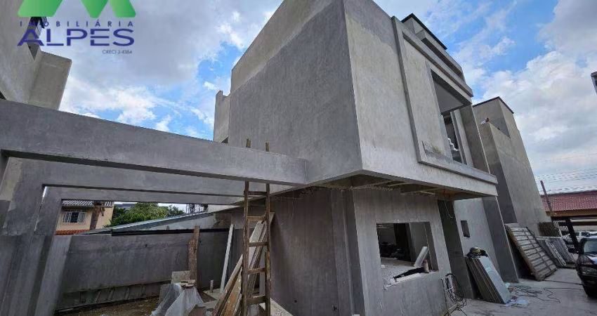 Sobrado com 3 dormitórios à venda, 148 m² por R$ 1.070.000,00 - Hauer - Curitiba/PR