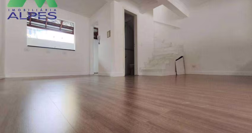 SOBRADO EM CONDOMINIO NA MELHOR LOCALIZAÇÃO DA RUA PAULO SETUBAL PROXÍMO CHURR ARCO IRIS