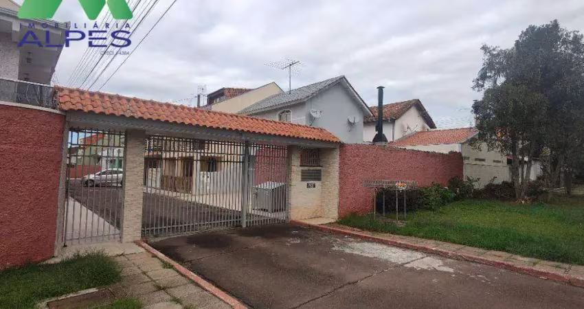 Sobrado com 3 dormitórios para alugar, 100 m² por R$ 2.221,59/mês - Boqueirão - Curitiba/PR