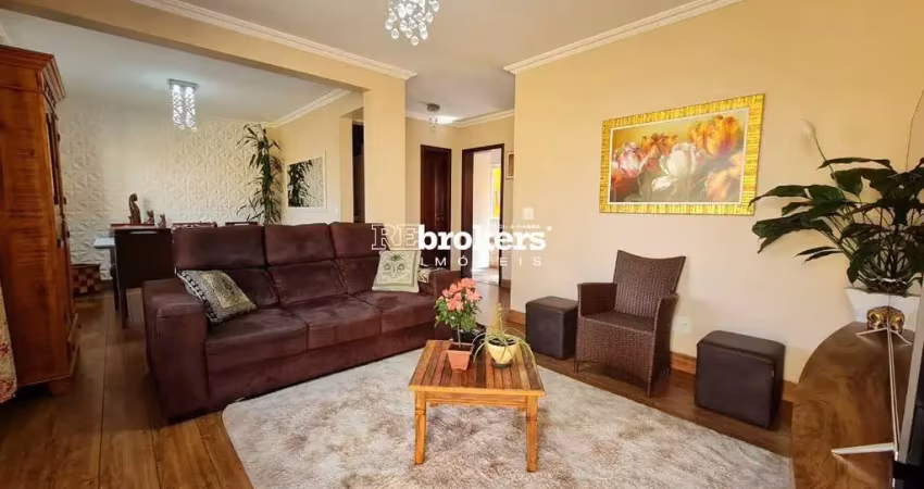 Sobrado triplex com 3 quartos e 2 suítes no melhor do mercês - venda rebrokers