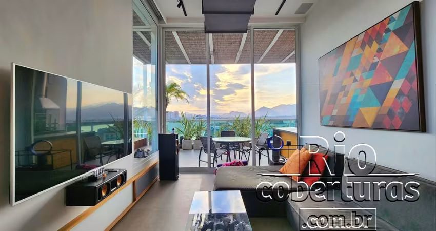 Cobertura à venda no Le Parc. Loft. Barra da Tijuca.