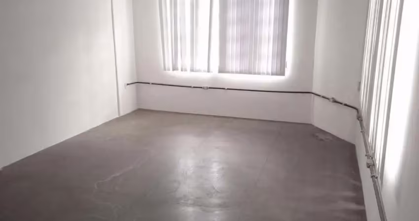 Sala comercial para alugar na Rua Lisboa, 185, Centro, Vitória da Conquista
