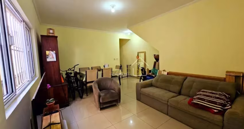 Casa com 3 quartos à venda no Embaré, Santos 