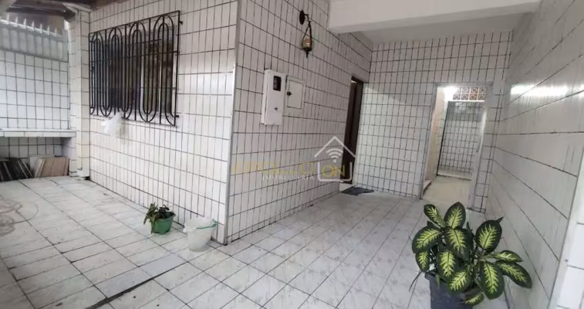 Casa sobrado - 2 quartos - vila voturua - sao vicente