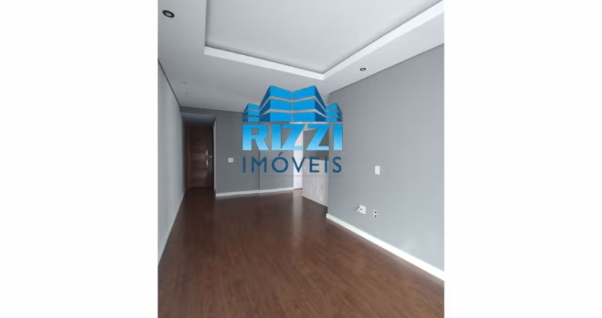 Apartamento Reformado com 02 Quartos no Pechincha